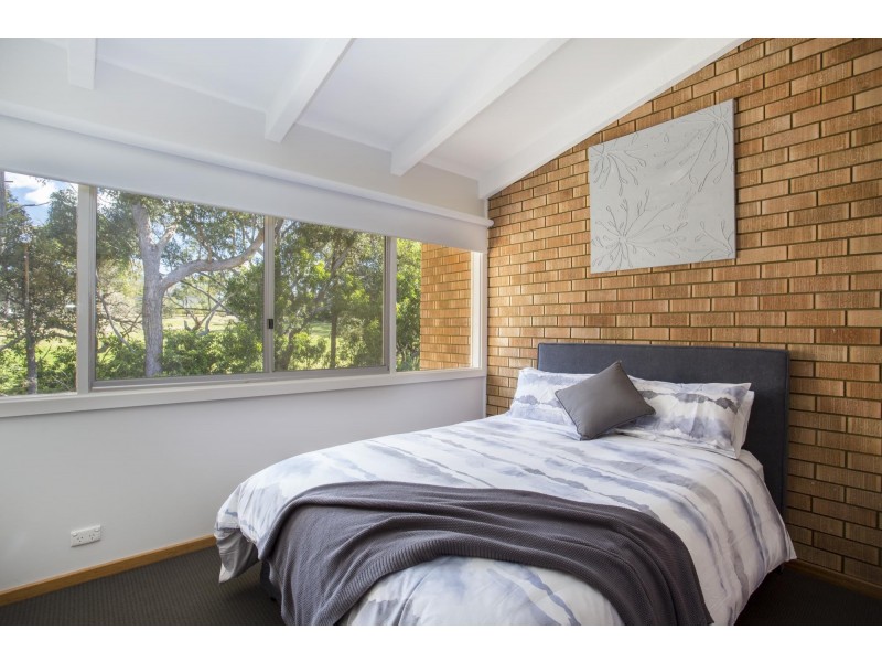 4/1 Ingold Avenue, Mollymook NSW 2539