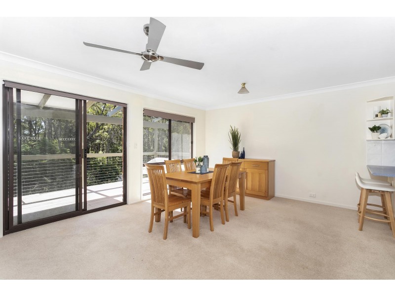 9 Ocean Street, Mollymook NSW 2539