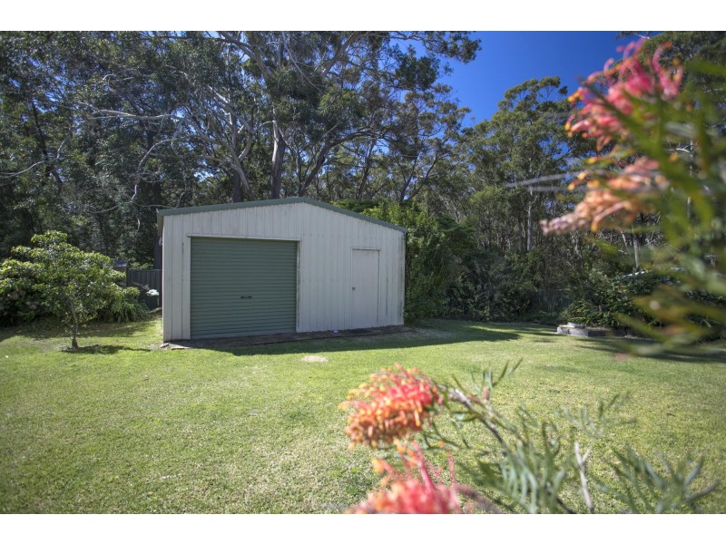 9 Ocean Street, Mollymook NSW 2539