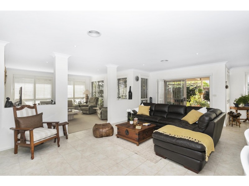 1 Yarra Yarra Close, Mollymook NSW 2539
