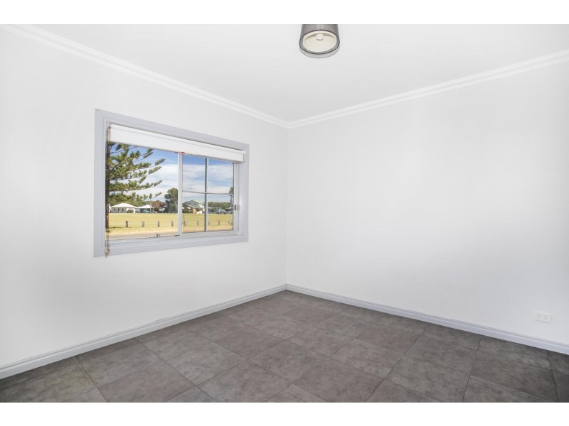 21 Federal Avenue, Burrill Lake NSW 2539