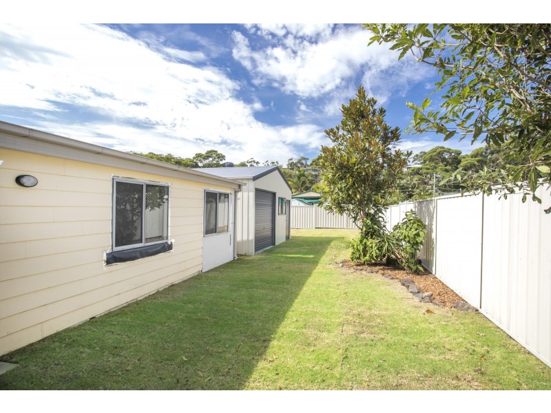 21 Federal Avenue, Burrill Lake NSW 2539