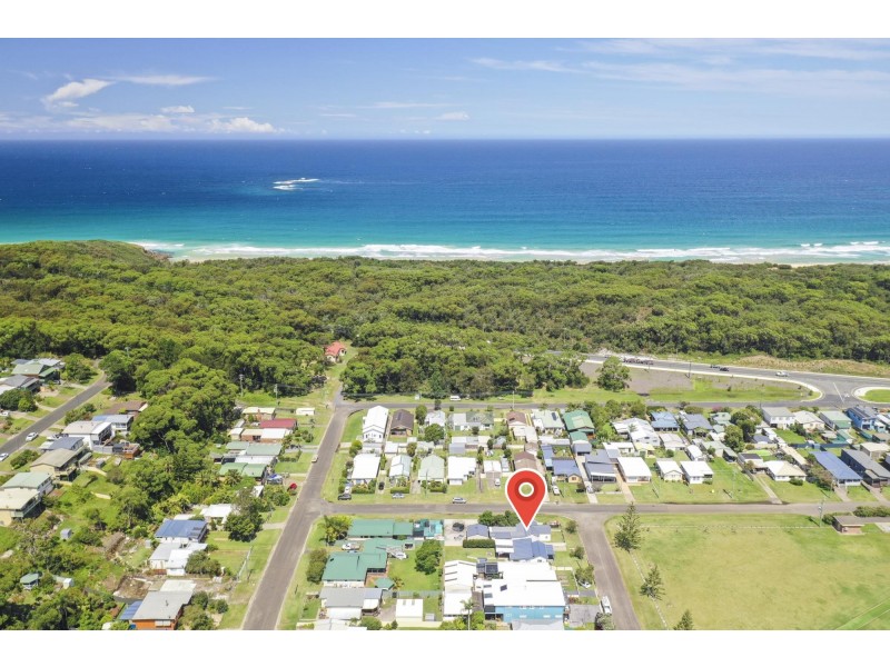 21 Federal Avenue, Burrill Lake NSW 2539