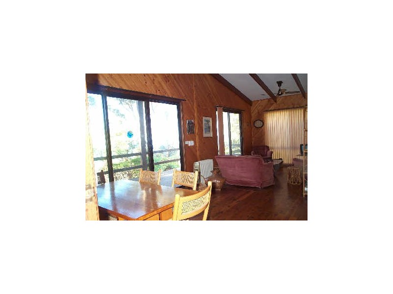 25 Surfers Avenue, Narrawallee NSW 2539