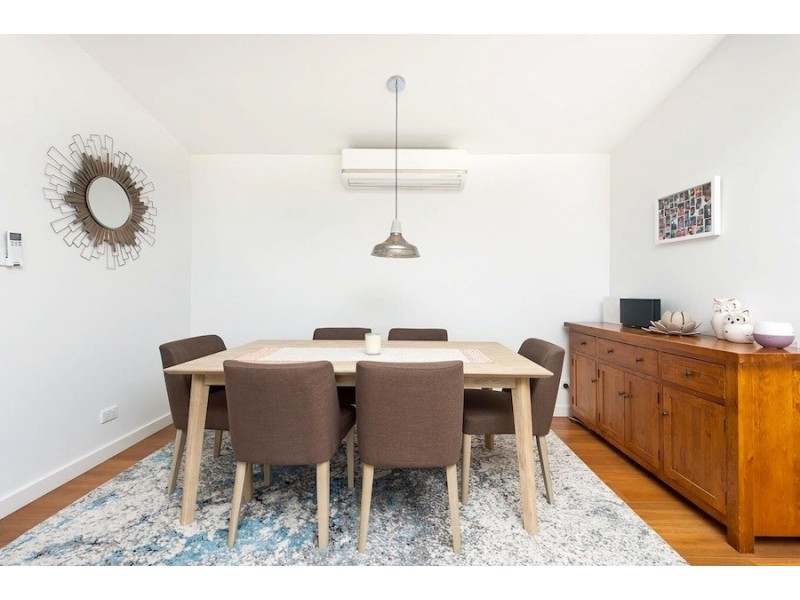 6 Seascape Close, Narrawallee NSW 2539