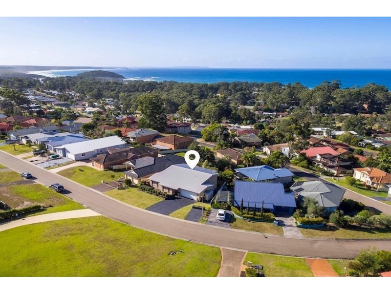6 Seascape Close, Narrawallee NSW 2539