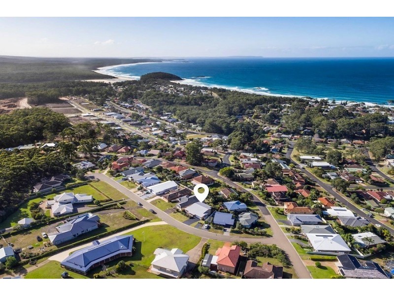 6 Seascape Close, Narrawallee NSW 2539