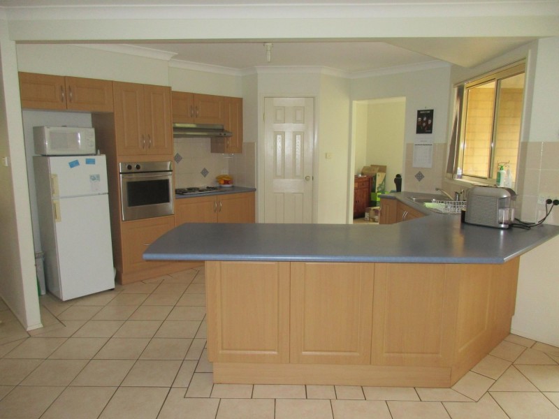 5 Yarrawanga Close, Mollymook Beach NSW 2539