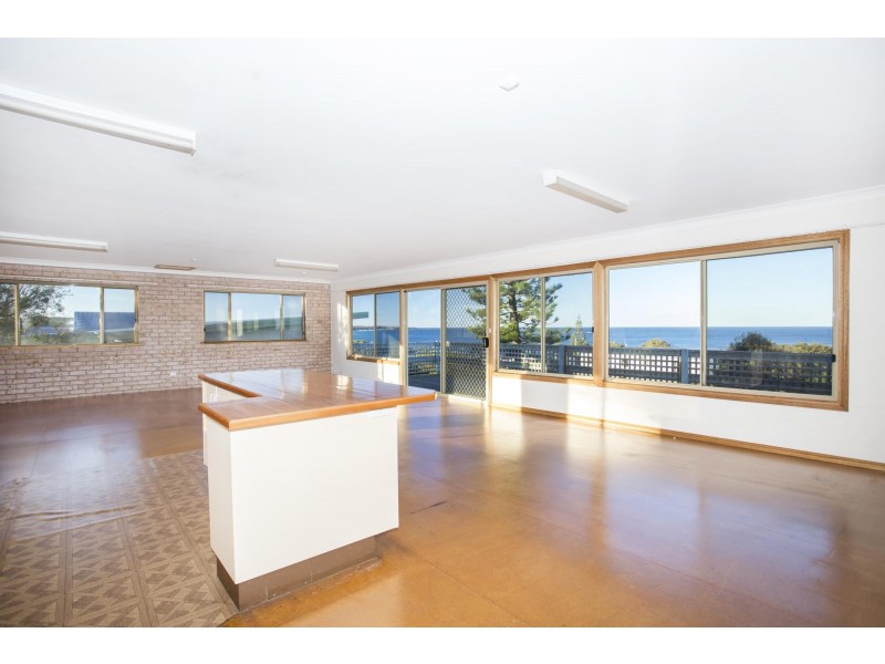 62 Highview Drive, Dolphin Point NSW 2539