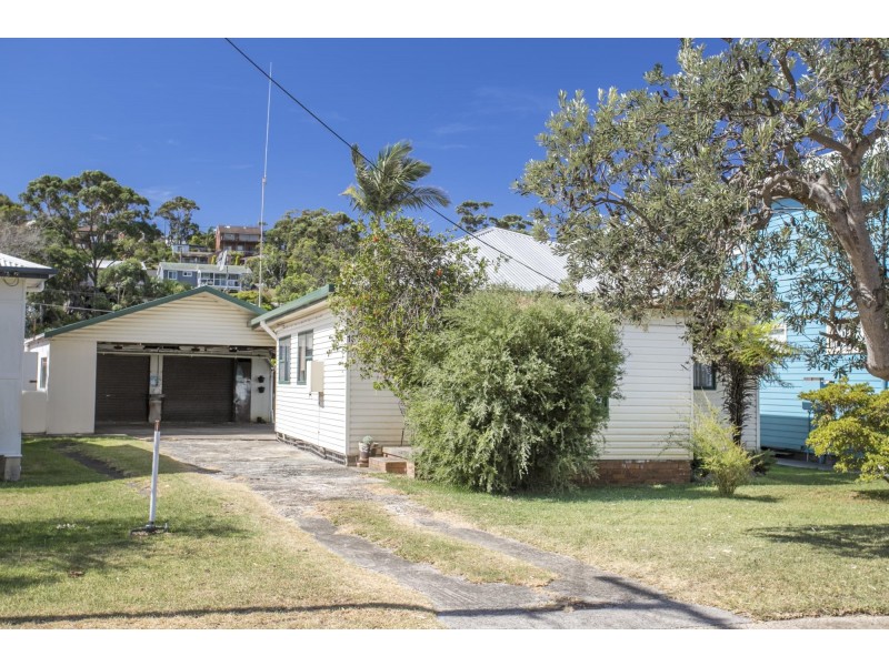 13 Federal Avenue, Burrill Lake NSW 2539