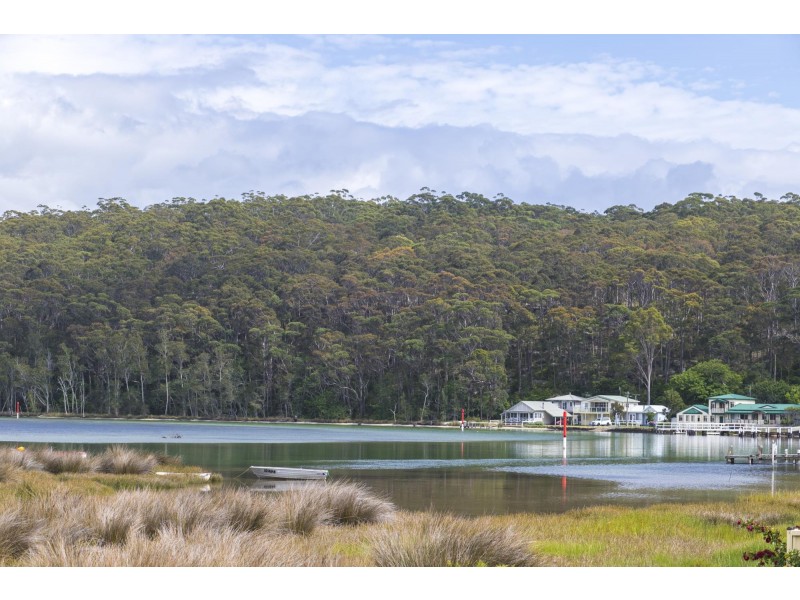 62 Mcdonald Parade, Burrill Lake NSW 2539