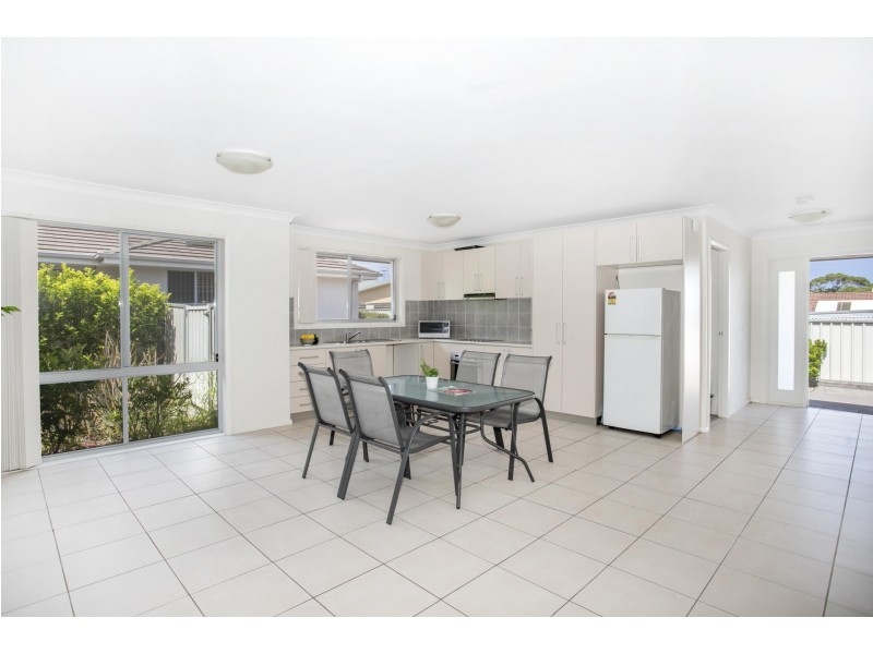 Unit 2/4 Kingsley Avenue, Ulladulla NSW 2539
