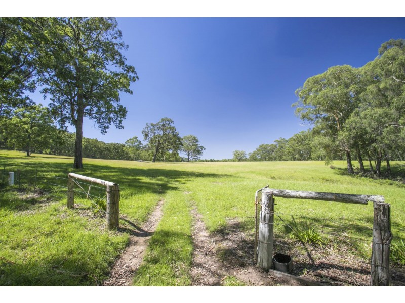 2000D The River Road, Brooman NSW 2538