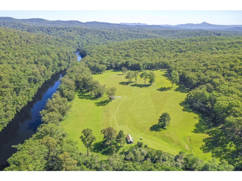 2000D The River Road, Brooman NSW 2538