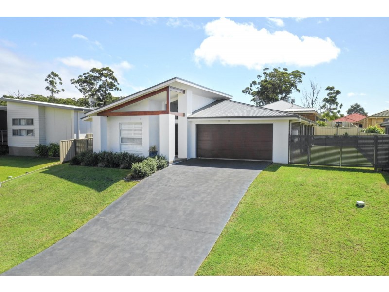 13 Frangipani Avenue, Ulladulla NSW 2539