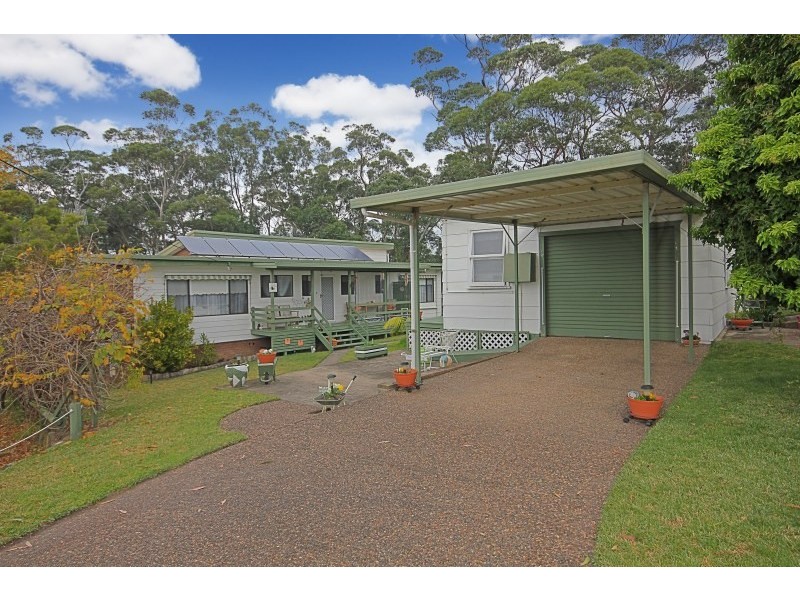 15 Weymouth Road, Lake Tabourie NSW 2539