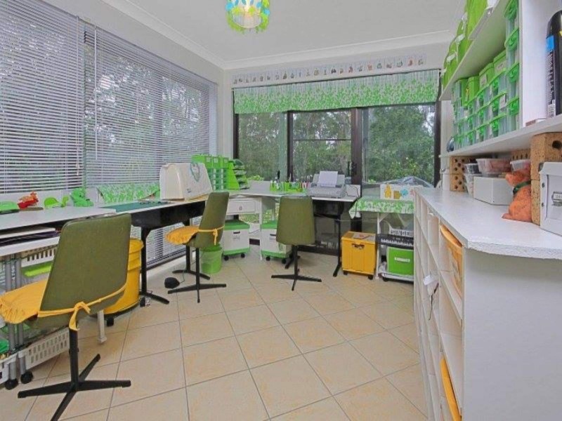 15 Weymouth Road, Lake Tabourie NSW 2539