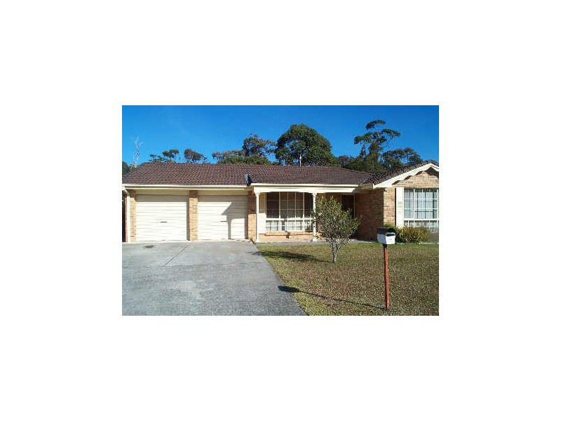25 Macleay St, Narrawallee NSW 2539
