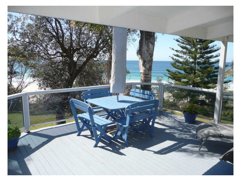 8 Victor Avenue, Narrawallee NSW 2539