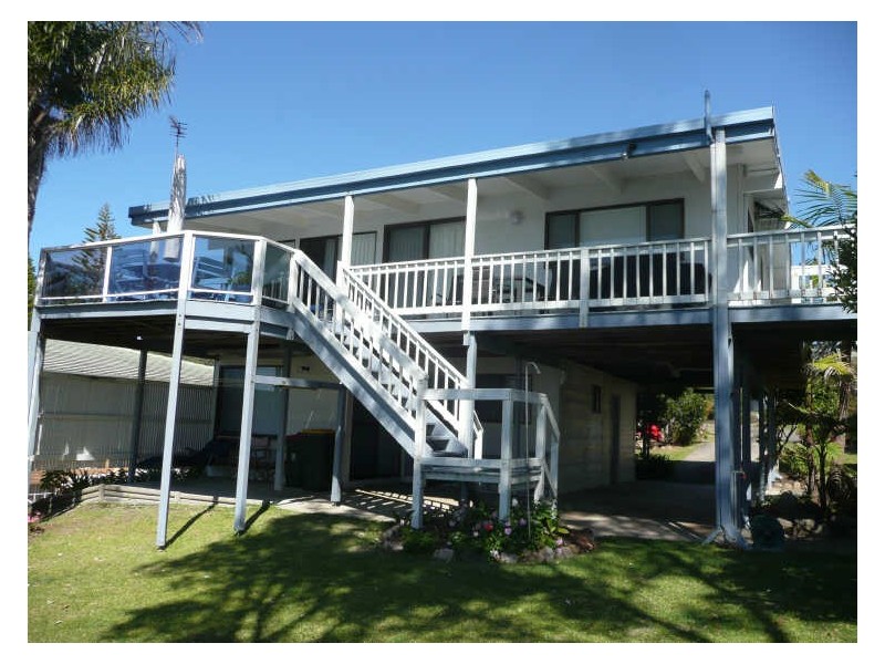 8 Victor Avenue, Narrawallee NSW 2539