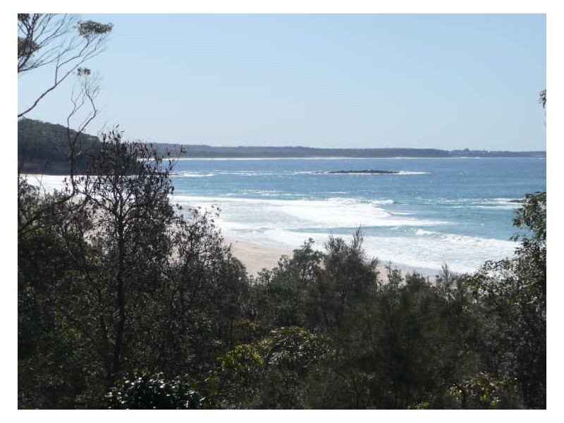 8 Victor Avenue, Narrawallee NSW 2539