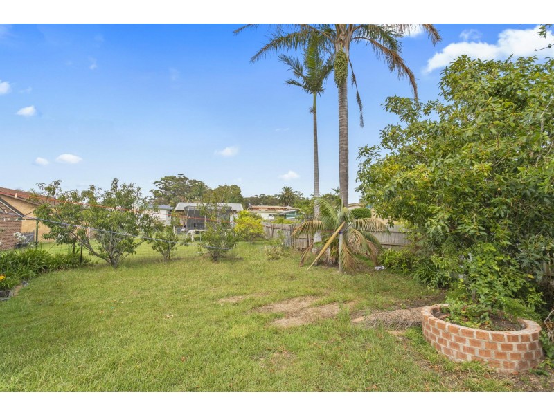 163 Princes Highway, Burrill Lake NSW 2539