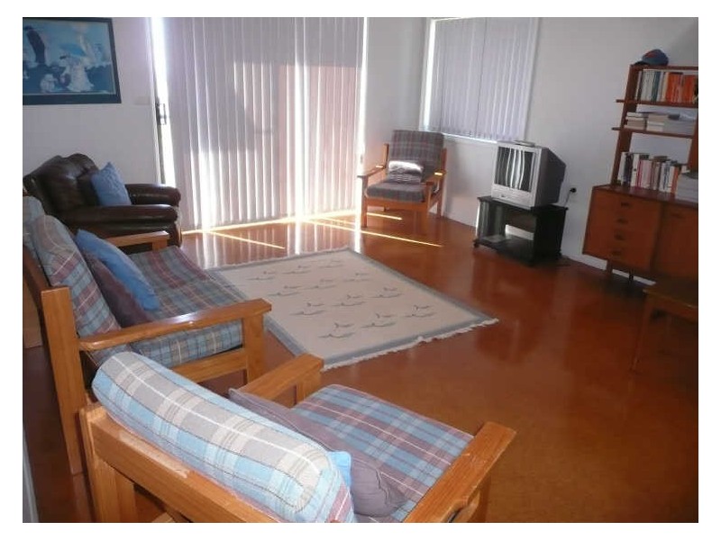 21 Booth Avenue, Narrawallee NSW 2539