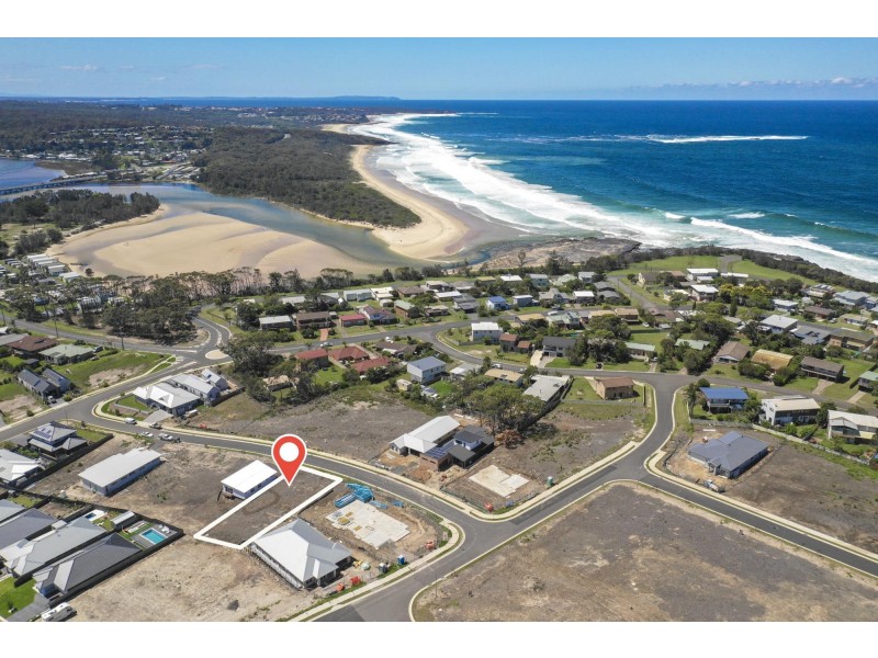 14 Galiga Crescent, Dolphin Point NSW 2539