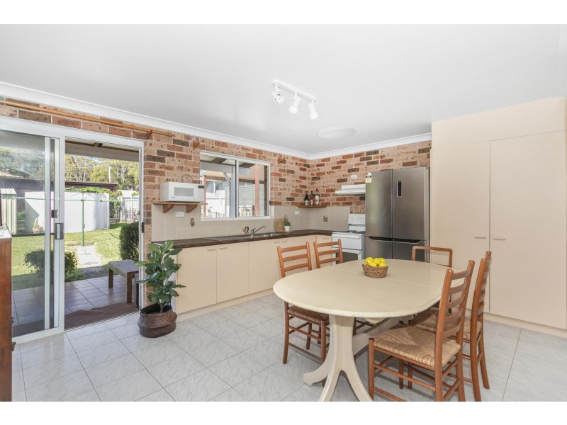 12 Lurnea Avenue, Bawley Point NSW 2539