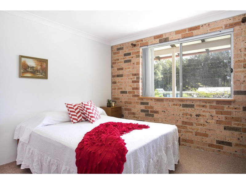 12 Lurnea Avenue, Bawley Point NSW 2539