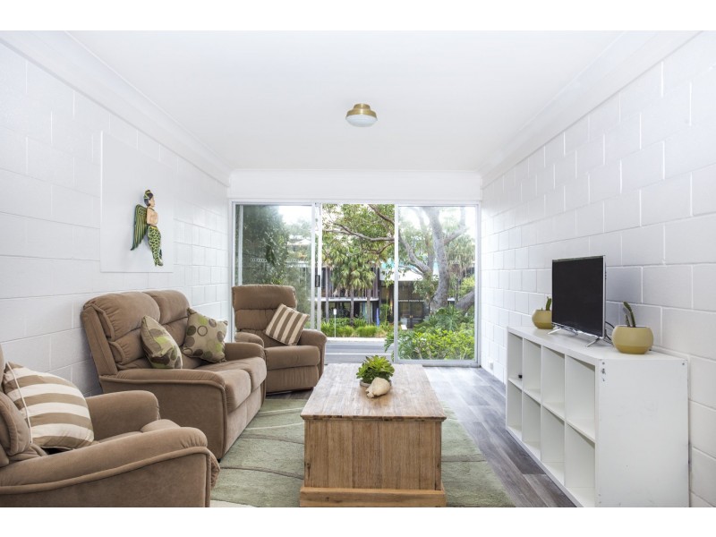 86 Tallwood Avenue, Mollymook Beach NSW 2539