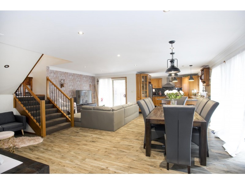 19 James Crescent, Kings Point NSW 2539