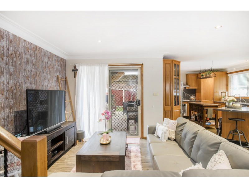 19 James Crescent, Kings Point NSW 2539