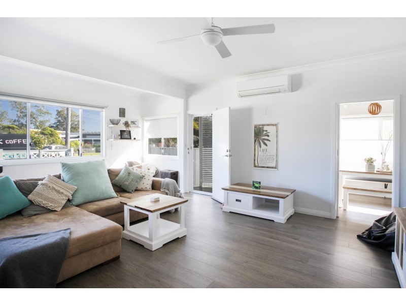 26 Lakeview Drive, Burrill Lake NSW 2539