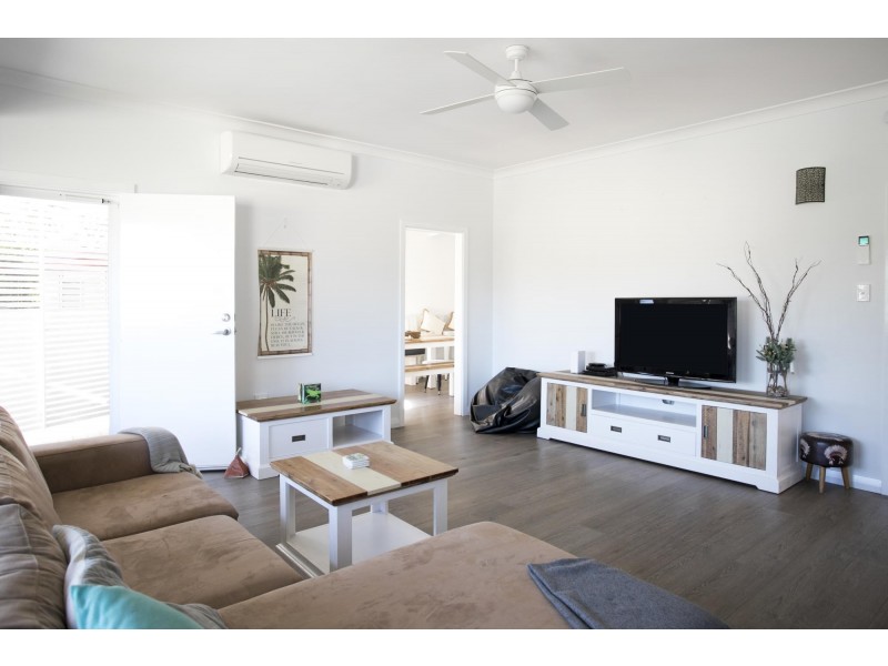 26 Lakeview Drive, Burrill Lake NSW 2539