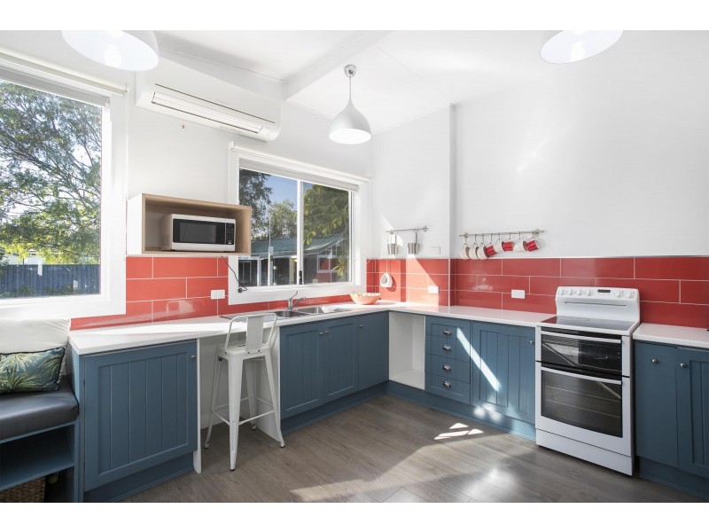 26 Lakeview Drive, Burrill Lake NSW 2539