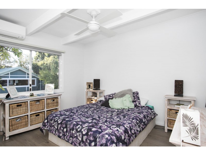 26 Lakeview Drive, Burrill Lake NSW 2539