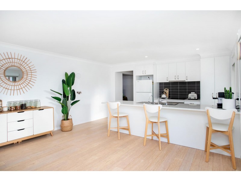 12 Macquarie Drive, Burrill Lake NSW 2539