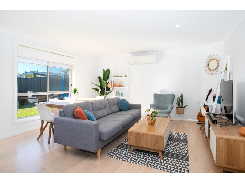 12 Macquarie Drive, Burrill Lake NSW 2539