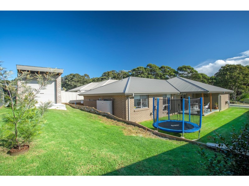 12 Macquarie Drive, Burrill Lake NSW 2539