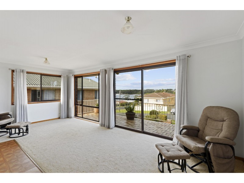 17 Dolphin Street, Ulladulla NSW 2539