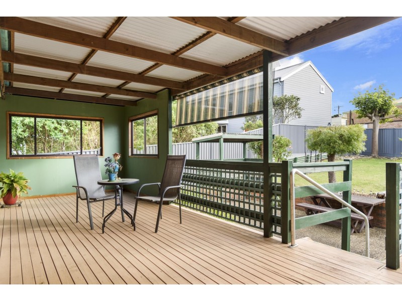 17 Dolphin Street, Ulladulla NSW 2539