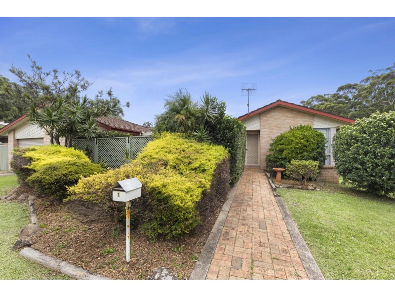 1 Oxley Crescent, Mollymook NSW 2539