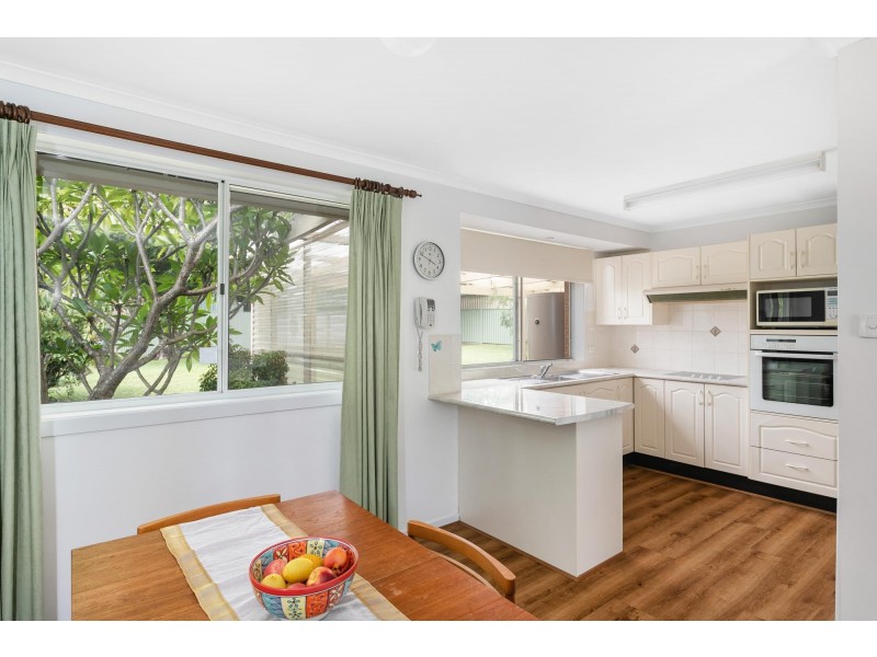 50 Leo Drive, Narrawallee NSW 2539