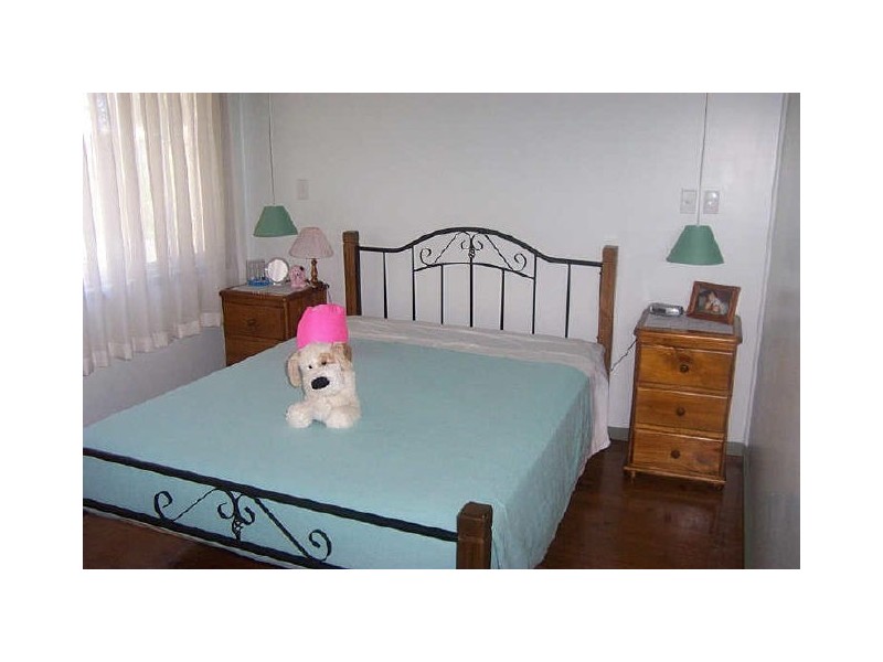 1 Bangalow St, Narrawallee NSW 2539