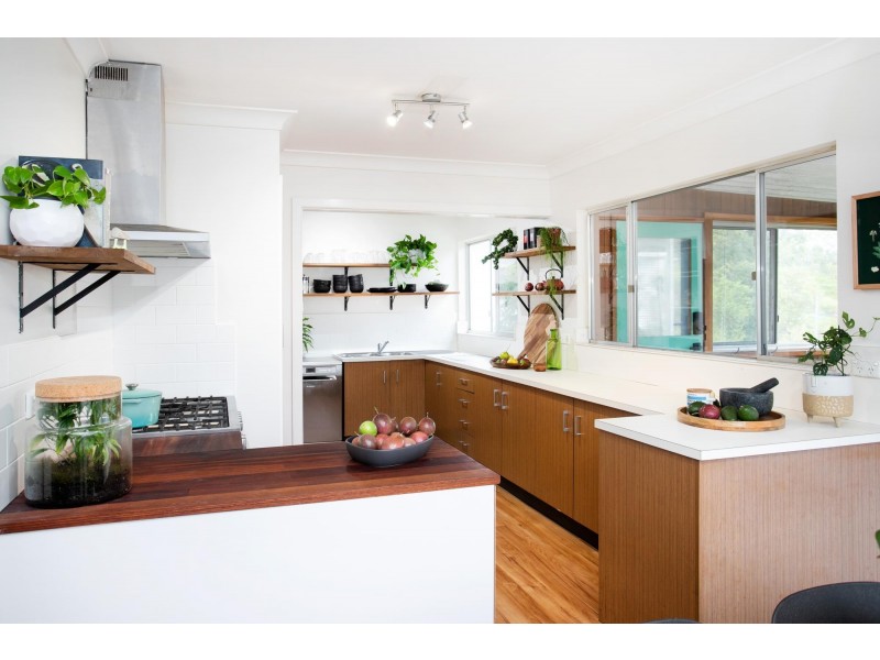 105 Matron Porter Drive, Narrawallee NSW 2539