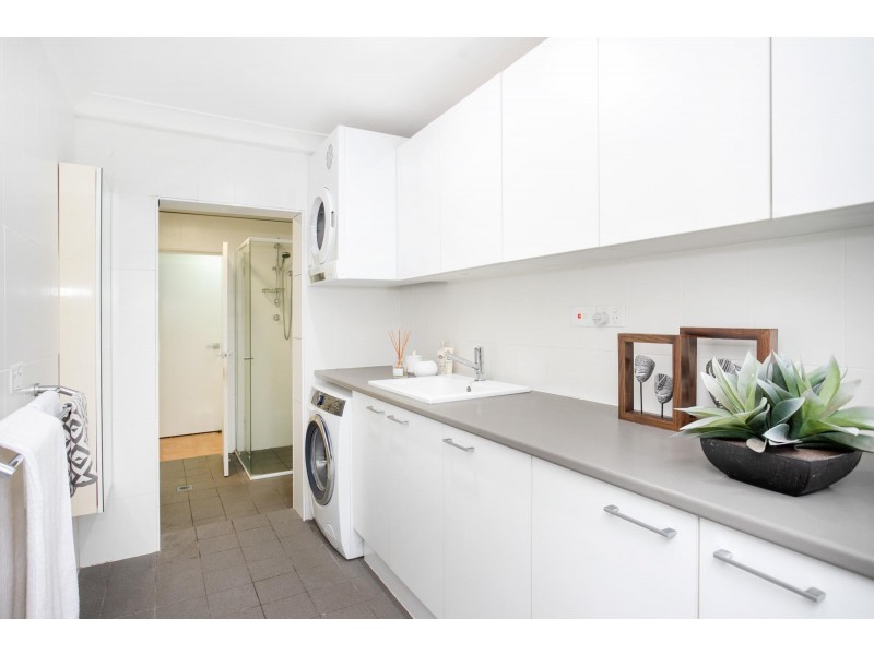 105 Matron Porter Drive, Narrawallee NSW 2539