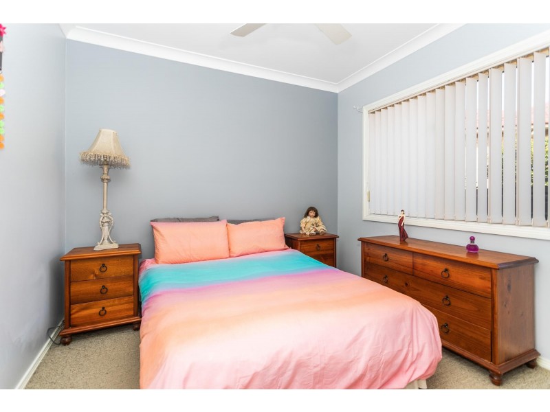 33 Leo Drive, Narrawallee NSW 2539