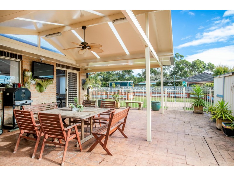 33 Leo Drive, Narrawallee NSW 2539