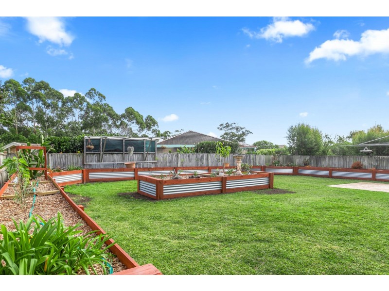 33 Leo Drive, Narrawallee NSW 2539